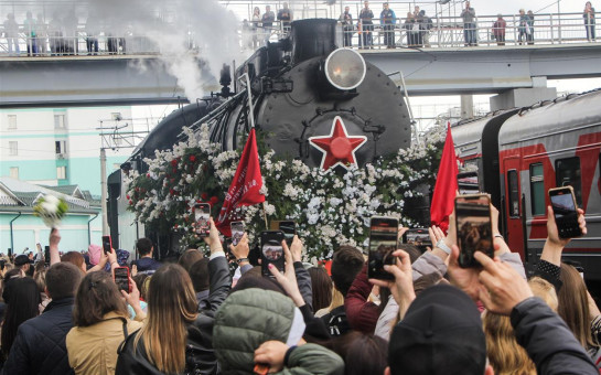 ВСТРЕЧАЕМ ЭШЕЛОН ПОБЕДЫ!